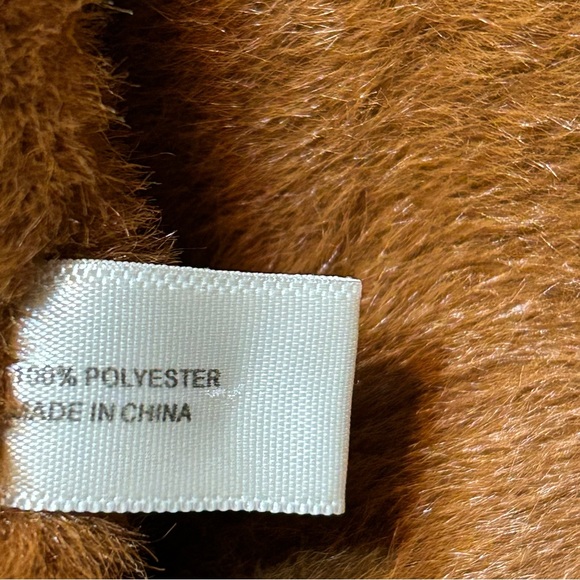 Faux Fur Twisted Neck Scarf Tan Brown Infinity Cowl, NWOT, Luxurious Soft - Picture 6 of 6